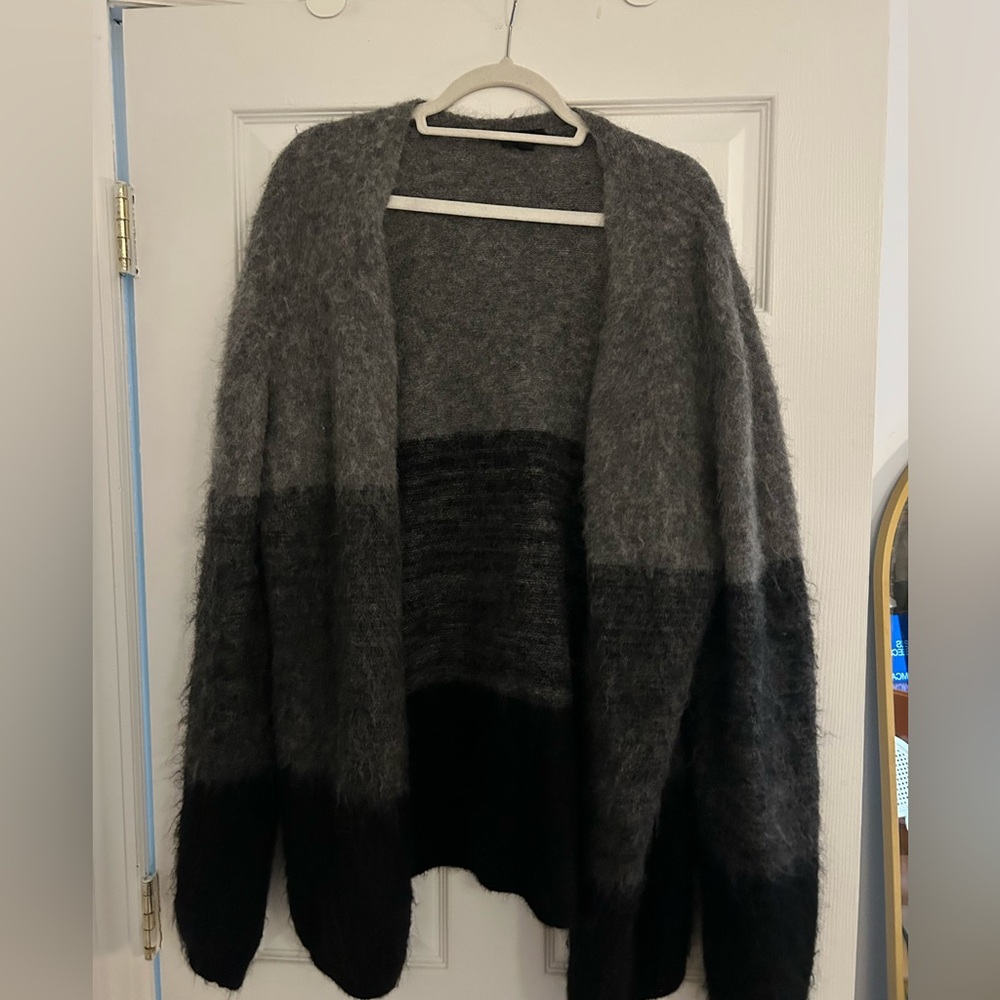 COS Grey and black oversized men's soft cardigan #oversized